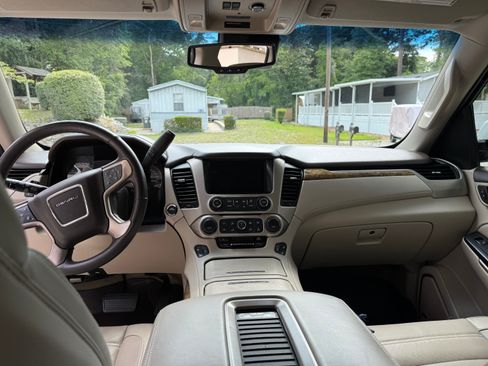 Used 2016 GMC Yukon Denali w/ Open Road Package AWD/4WD image 9