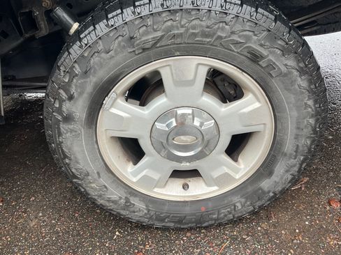 Used 2010 Ford F150 XLT image 10