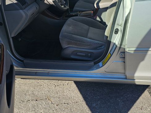 Used 2002 Toyota Camry XLE image 11