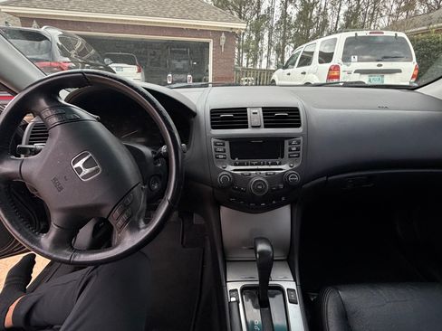 Used 2007 Honda Accord EX-L image 17