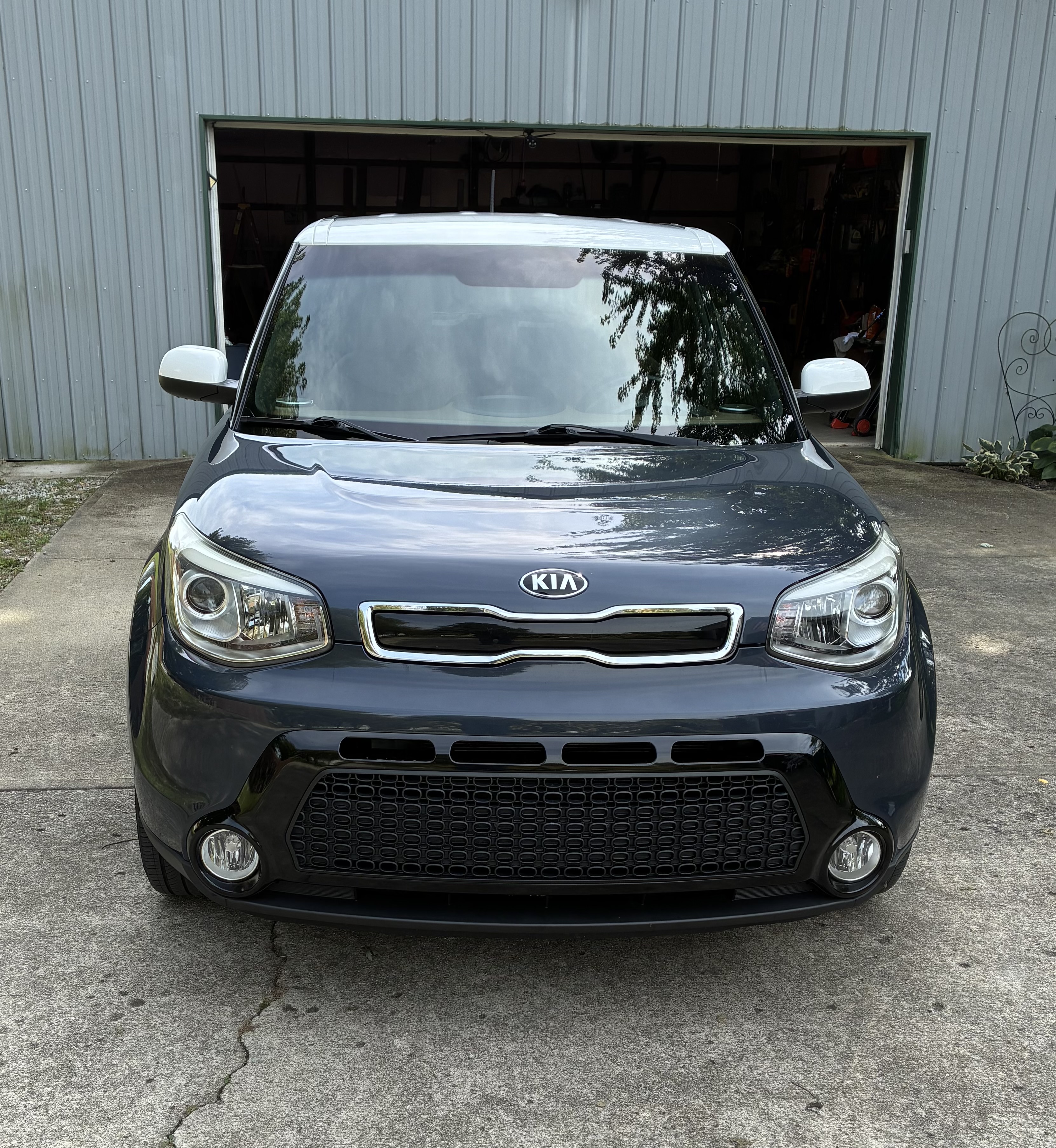Used 2016 Kia Soul + w/ Audio Package FWD image 2