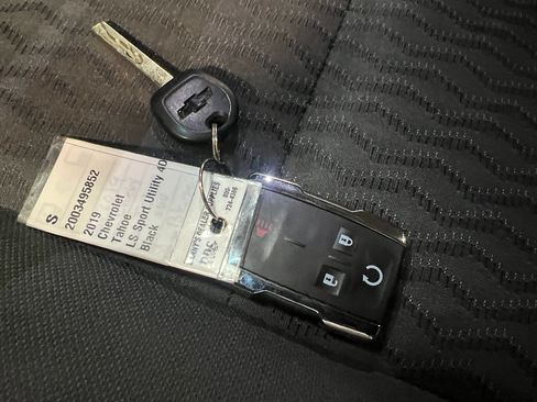 Used 2019 Chevrolet Tahoe LS image 14