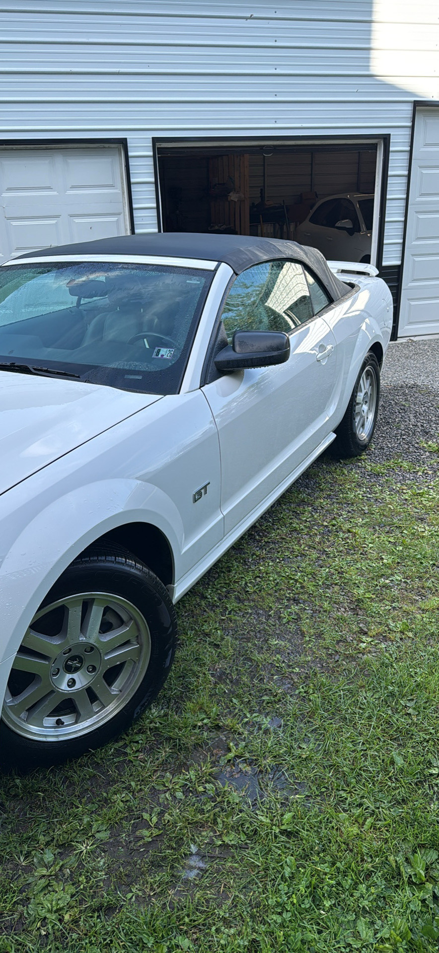 Used 2007 Ford Mustang GT Premium RWD image 2