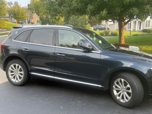 Used 2015 Audi Q5 2.0T Premium Plus w/ Technology Package AWD/4WD image 9