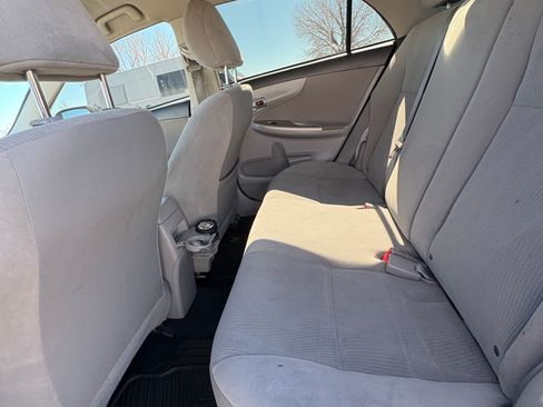 Used 2012 Toyota Corolla LE image 10