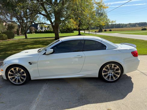 Used 2013 BMW M3 Convertible RWD image 4
