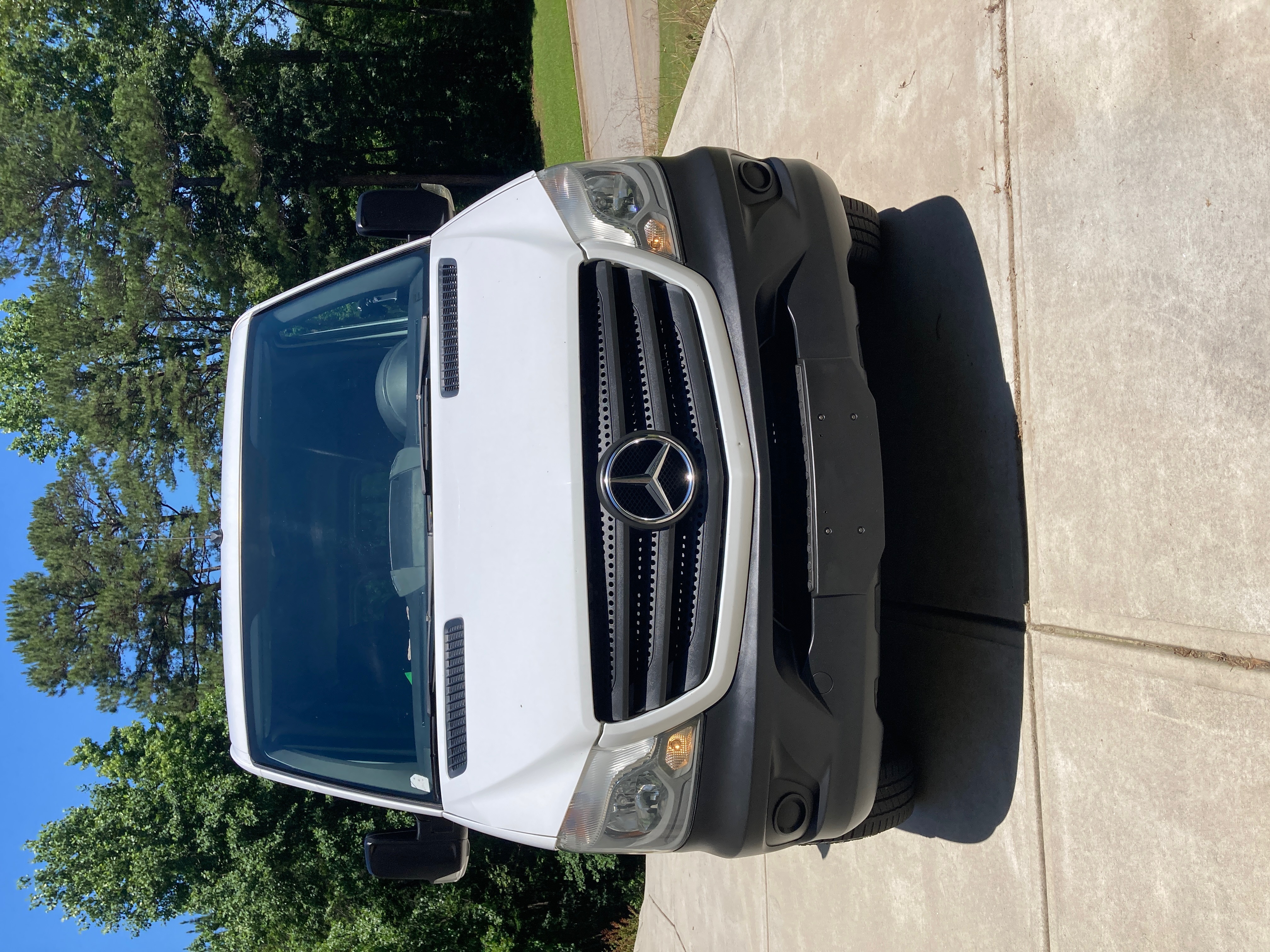 Used 2016 Mercedes-Benz Sprinter 2500 image 8