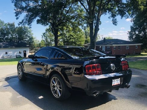Used 2008 Ford Mustang GT Premium image 2
