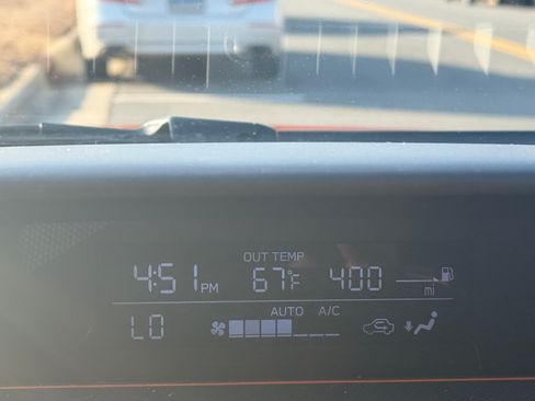 Used 2020 Subaru Crosstrek 2.0i Premium w/ Moonroof Package 2 image 11