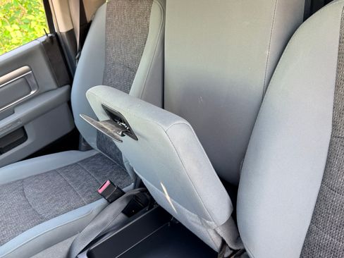 Used 2019 RAM 1500 Warlock AWD/4WD image 2