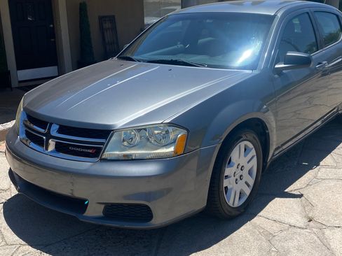 Used 2013 Dodge Avenger SE FWD image 2
