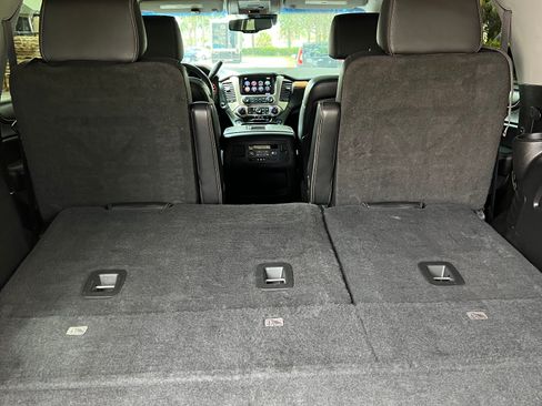 Used 2016 GMC Yukon Denali image 8