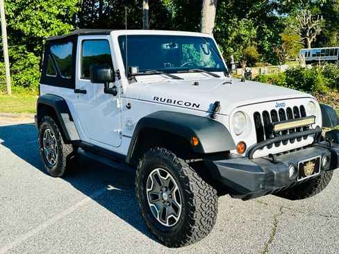 Used 2013 Jeep Wrangler Rubicon w/ PWR Convenience Group AWD/4WD image 1