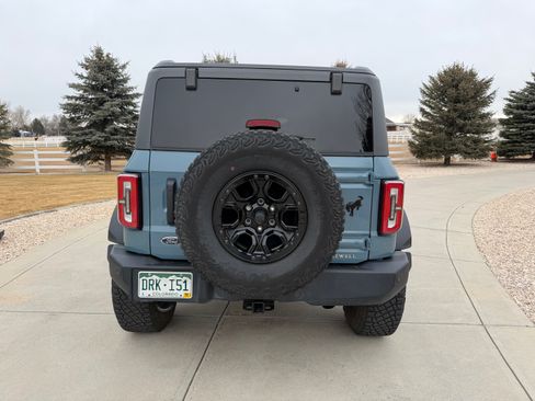 Used 2023 Ford Bronco Wildtrak image 9