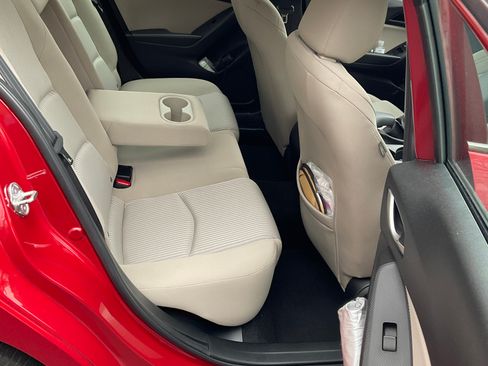 Used 2016 MAZDA MAZDA3 i Touring w/ Popular Equipment Package image 11