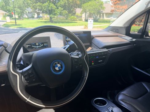 Used 2017 BMW i3 w/ Range Extender RWD image 17