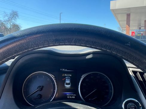 Used 2017 INFINITI Q50 3.0t Premium image 8