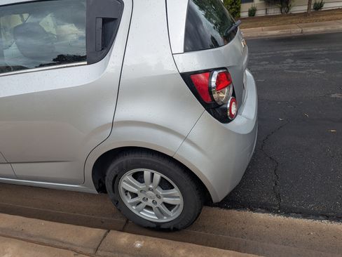 Used 2016 Chevrolet Sonic LT image 2