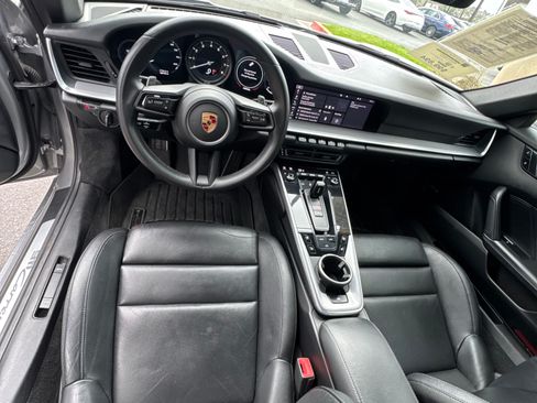 Used 2020 Porsche 911 Carrera image 13