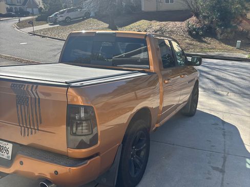 Used 2012 RAM 1500 Sport w/ Sport Premium Group image 10