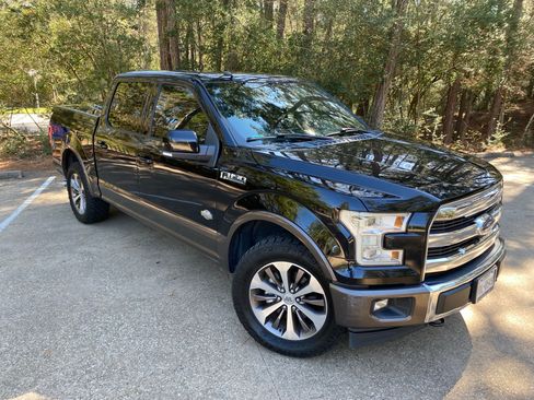 Used 2017 Ford F150 King Ranch w/ Equipment Group 601A Luxury image 4