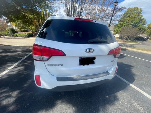 Used 2014 Kia Sorento LX image 13