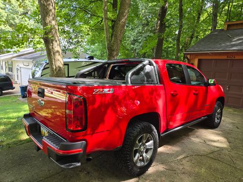 Used 2019 Chevrolet Colorado Z71 image 4