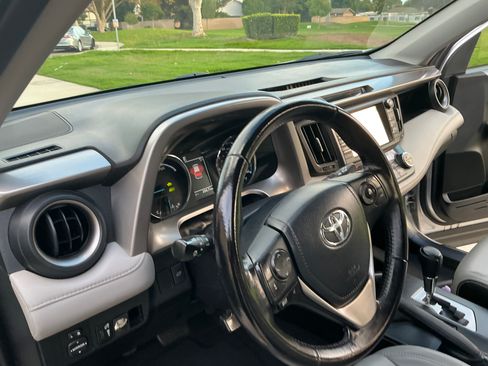 Used 2016 Toyota RAV4 XLE image 13