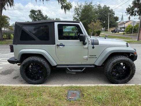 Used 2012 Jeep Wrangler Sport AWD/4WD image 8