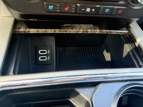 Used 2019 Ford F250 Lariat w/ Lariat Value Package image 8