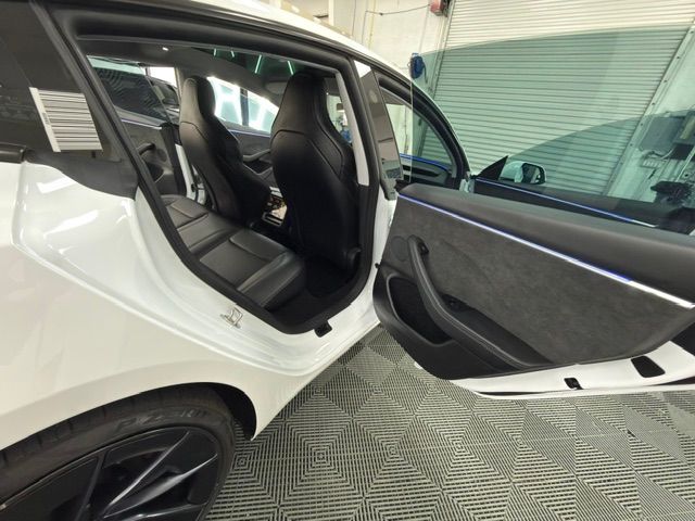 Used 2024 Tesla Model 3 Performance AWD/4WD image 15