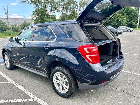 Used 2017 Chevrolet Equinox LS AWD/4WD image 19