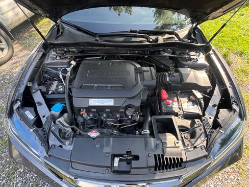 Used 2017 Honda Accord EX-L image 22