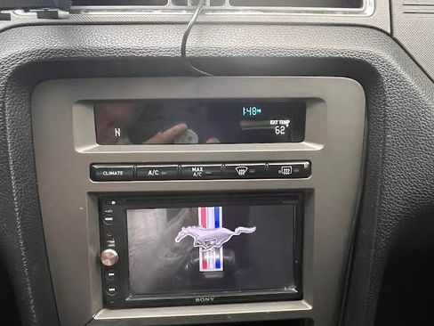 Used 2013 Ford Mustang Convertible image 17