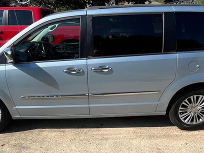 Used 2013 Chrysler Town & Country Touring-L w/ Driver Convenience Group