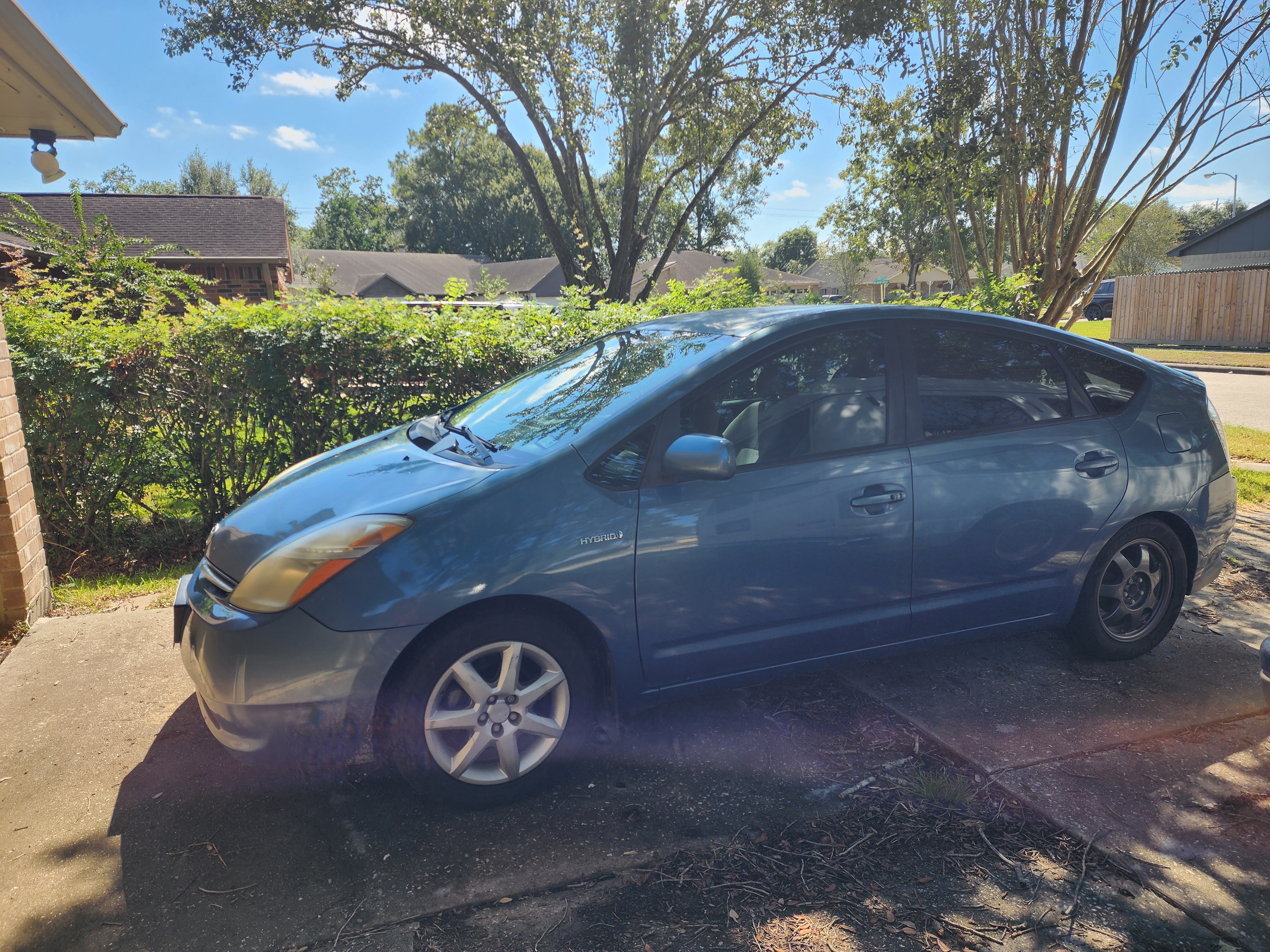 Used 2008 Toyota Prius Touring FWD image 1