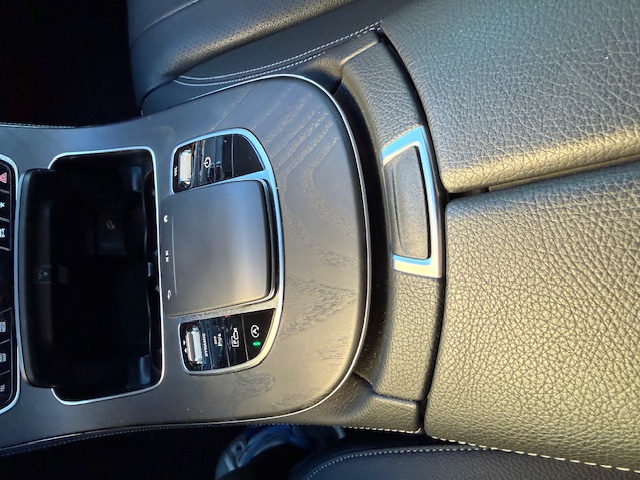 Used 2023 Mercedes-Benz E 350 4MATIC Sedan image 9