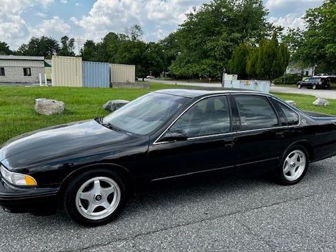 Used 1996 Chevrolet Impala SS image 8