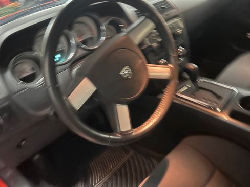 Used 2010 Dodge Challenger R/T RWD image 11