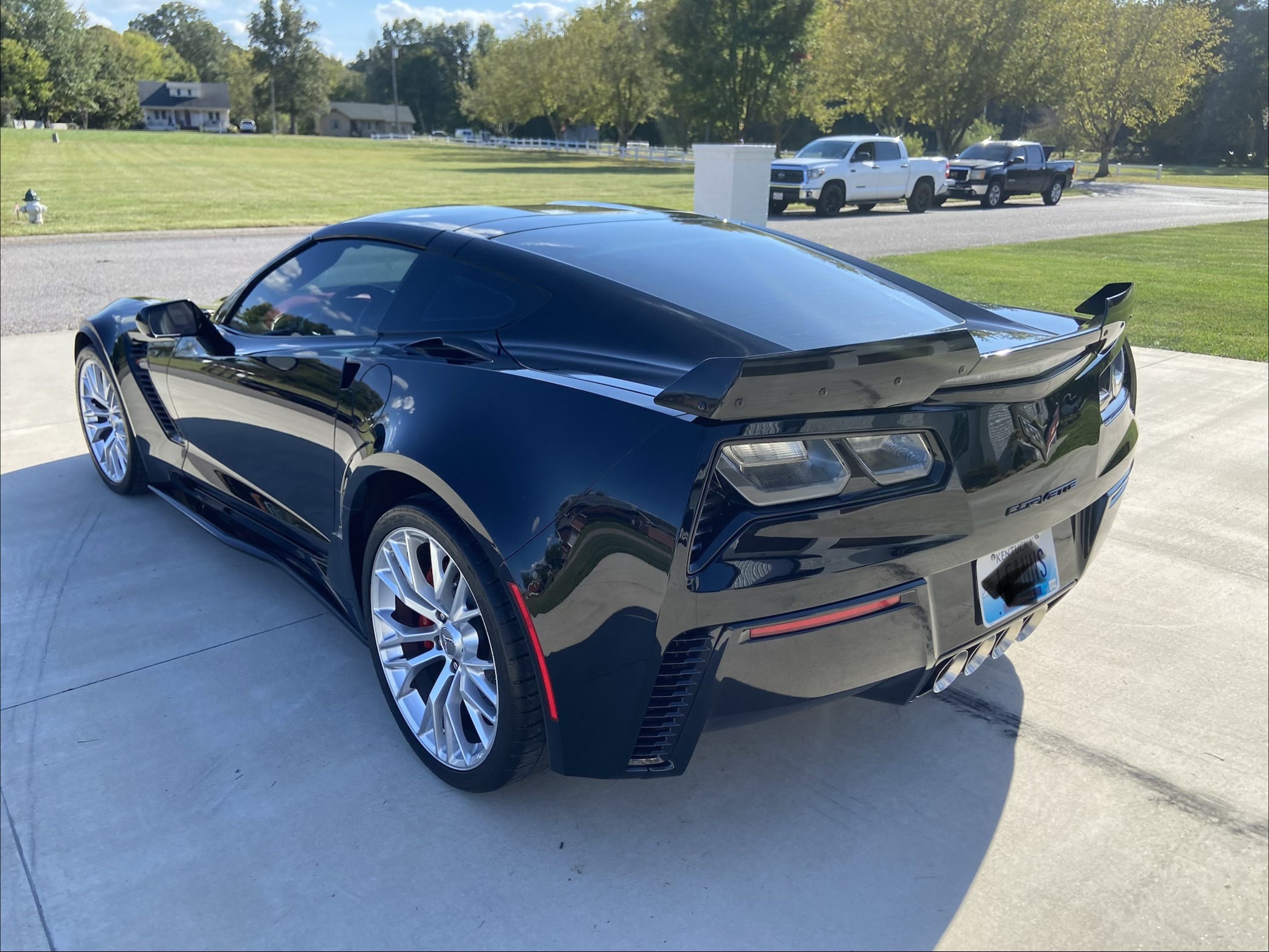 Used 2017 Chevrolet Corvette Z06 RWD image 4