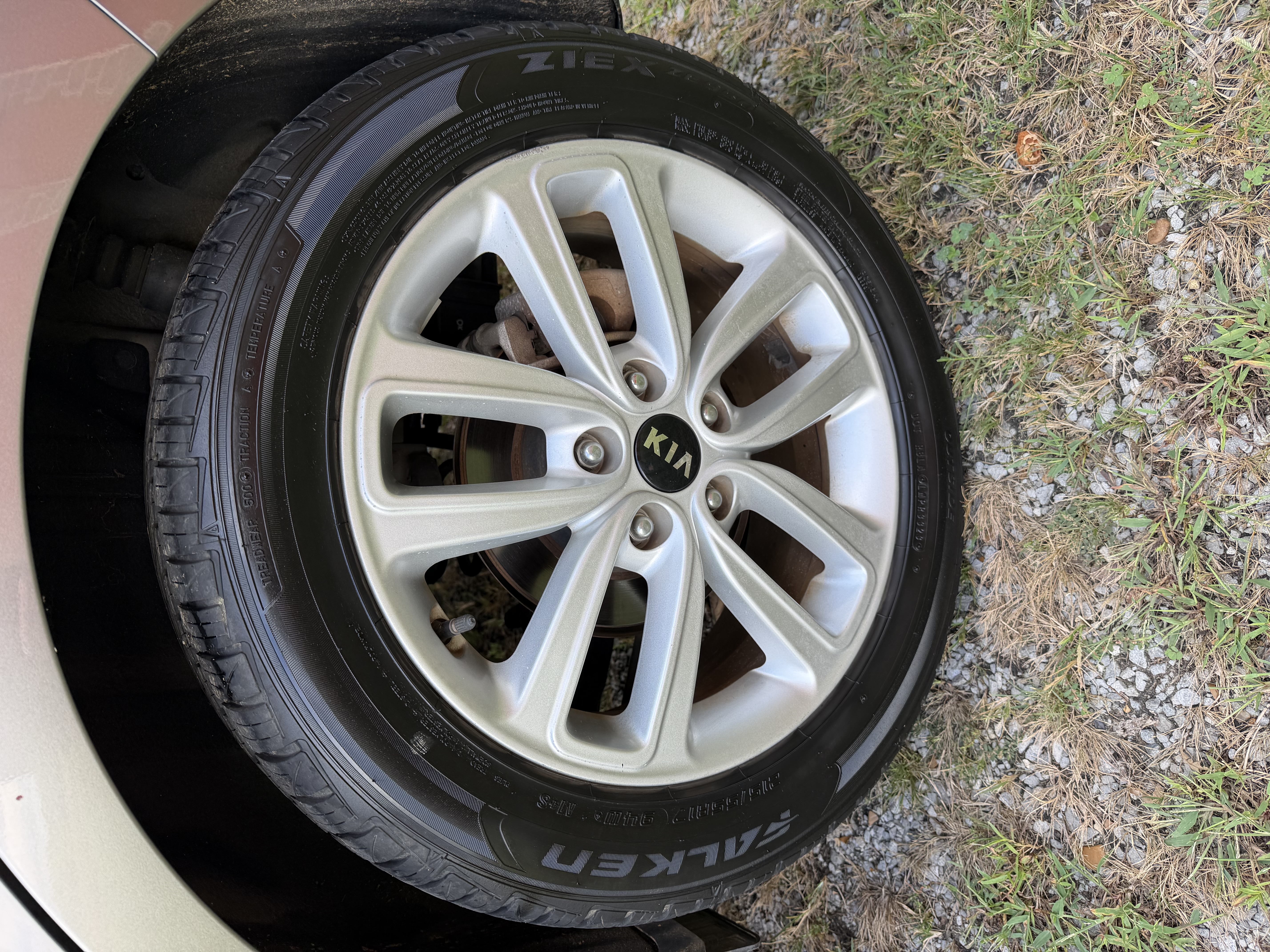 Used 2018 Kia Soul + FWD image 8