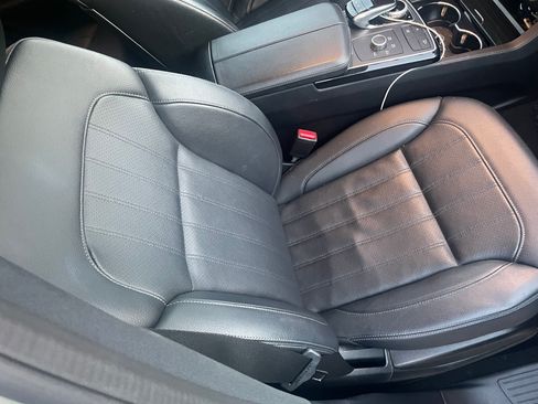 Used 2019 Mercedes-Benz GLE 400 400 4MATIC Sport Utility 4D image 13