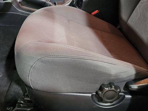 Used 2019 Toyota Tacoma TRD Off-Road image 25