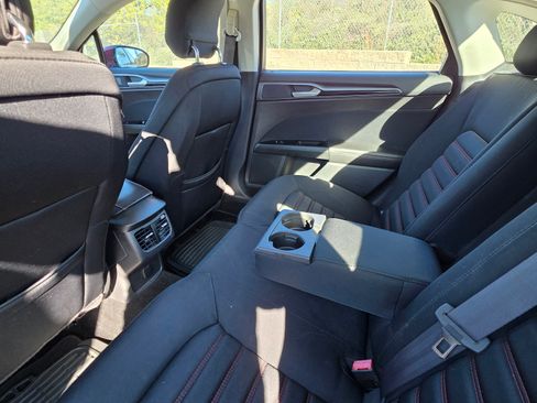 Used 2013 Ford Fusion SE image 14