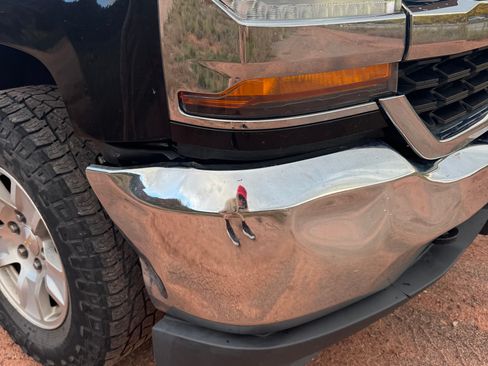 Used 2019 Chevrolet Silverado 1500 LT image 12