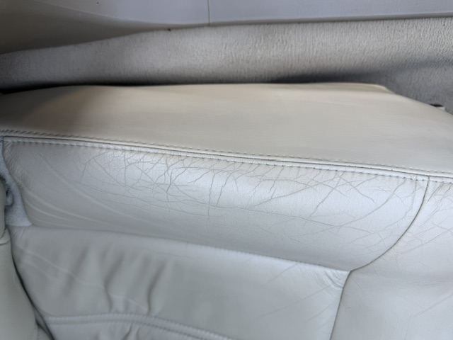 Used 2006 Lincoln Town Car Signature L RWD image 13