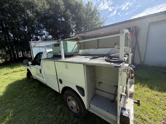 Used 2006 Ford F350 XL RWD image 6