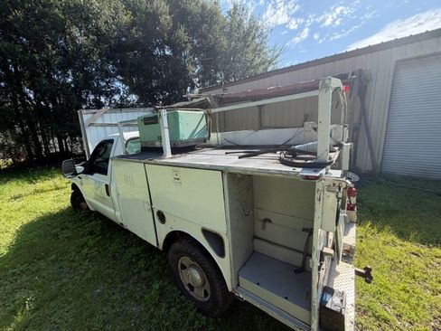 Used 2006 Ford F350 XL RWD image 6