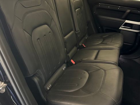 Used 2020 Land Rover Defender 110 HSE image 13