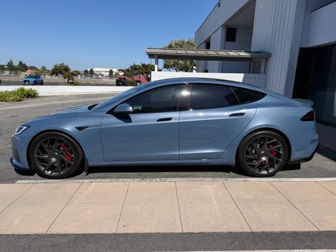 Used 2026 Tesla Model S Plaid AWD/4WD image 4